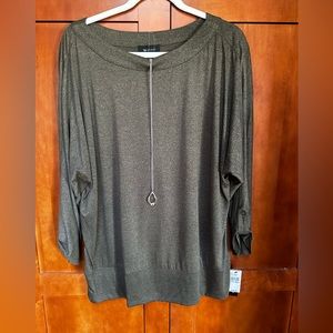 AB Studio Dolman 3/4 sleeve Olive top with necklace XXL